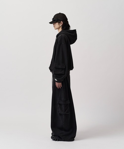 UMBRO(アンブロ)の「【UMBRO for Lui's】FADE VOLUME SWEAT ZIP HOODIE / フェードボリュームスウェットジップパーカー(パーカー・メンズ・ブラック/アイボリー・S/M)」の11枚目の写真