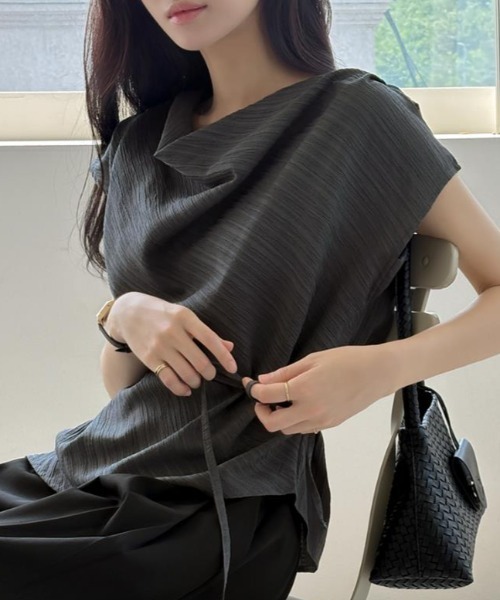semplice(センプリチェ)の「Tシャツ【韓国ファッション】(Tシャツ/カットソー・レディース・ベージュ/グレー・F)」の12枚目の写真