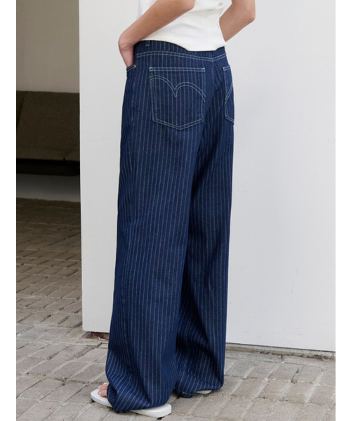 MORVE13(モルブ13)の「エルビンヒコリワイドデニム(デニムパンツ・レディース・ダークネイビー・SMALL/MEDIUM/LARGE)」の2枚目の写真
