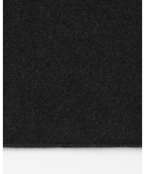 THEENDQUESTION(ジエンドクエスチョン)の「Raccoon collar knit top / DARK GRAY(ニット/セーター・レディース・その他・1/2)」の4枚目の写真