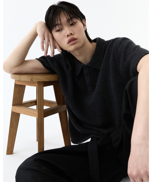 THEENDQUESTION(ジエンドクエスチョン)の「Raccoon collar knit top / DARK GRAY(ニット/セーター・レディース・その他・1/2)」の8枚目の写真