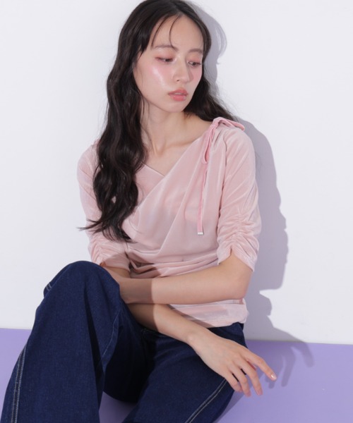 JILL by JILL STUART(ジルバイジルスチュアート)の「シアーベロアドレープトップス(Tシャツ/カットソー・レディース・ブラック/イエロー/ピンク・FREE)」の6枚目の写真