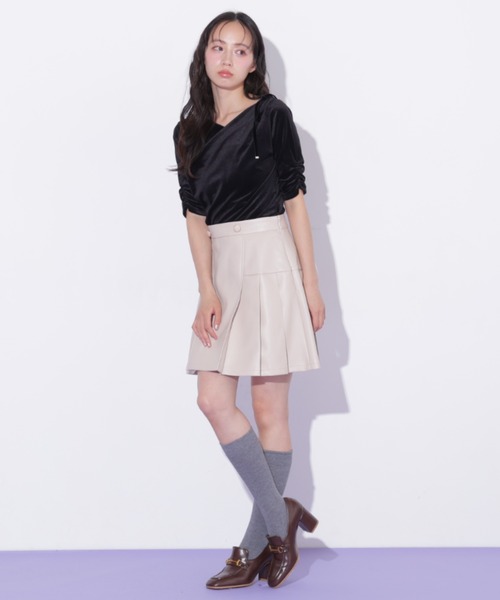 JILL by JILL STUART(ジルバイジルスチュアート)の「シアーベロアドレープトップス(Tシャツ/カットソー・レディース・ブラック/イエロー/ピンク・FREE)」の22枚目の写真
