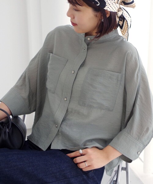 SHIPS(シップス)の「〈手洗い可〉NEW シルク混 シアー 羽織 シャツ(シャツ/ブラウス・レディース・ライトグリーン/ライトブルー/カーキ・ONE SIZE)」の10枚目の写真