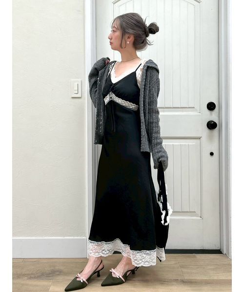 LILY BROWN（リリーブラウン）の「レーストリムサテンキャミワンピース（ワンピース・レディース・ブラック/イエロー/ラベンダー・1/0）」の22枚目の写真