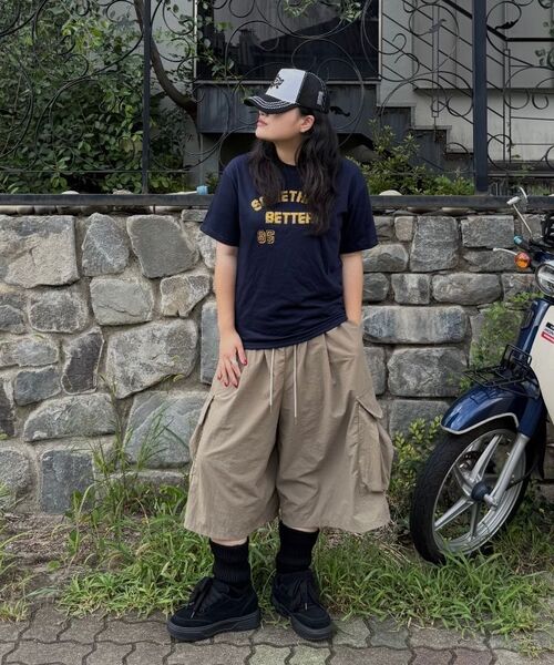 CARGOBROS FOR WOMAN（カーゴブロスフォーウィメン）の「サムシングベター 85 グラフィック ウィメンズ 半袖Tシャツ (ブラック)（Tシャツ/カットソー・レディース・その他・SMALL/MEDIUM）」の3枚目の写真
