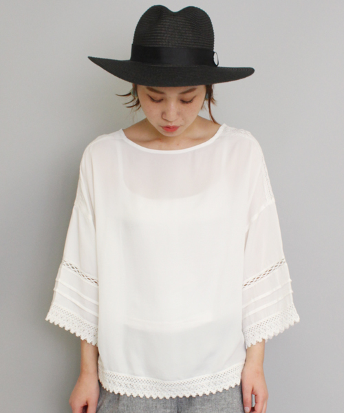 mystic(ミスティック)の「【mystic】かぎ針レースプルオーバー(シャツ/ブラウス・レディース・オフホワイト/グリーン/ネイビー/ピンク・フリ-)」の6枚目の写真