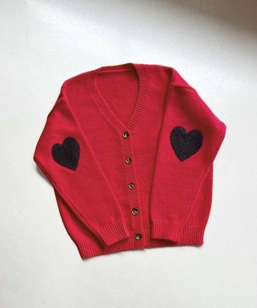 ELFRANK(エルフランク)の「【2026AW】【M~Lサイズ展開】ハートエルボー刺繍Vネックニットカーディガン(カーディガン/ボレロ・レディース・ネイビー/オフホワイト/レッド/ブラック・M/L)」の22枚目の写真