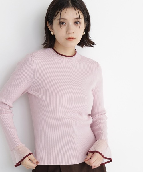 NATURAL BEAUTY BASIC(ナチュラルビューティーベーシック)の「シアーフレアカフスリブニット(ニット/セーター・レディース・ベージュ系その他/ピンク系その他2/オフホワイト/ブルー/ダークブラウン/チャコールグレー/ブラック・フリ-)」の15枚目の写真
