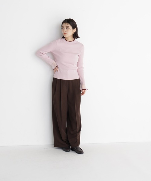 NATURAL BEAUTY BASIC(ナチュラルビューティーベーシック)の「シアーフレアカフスリブニット(ニット/セーター・レディース・ベージュ系その他/ピンク系その他2/オフホワイト/ブルー/ダークブラウン/チャコールグレー/ブラック・フリ-)」の16枚目の写真