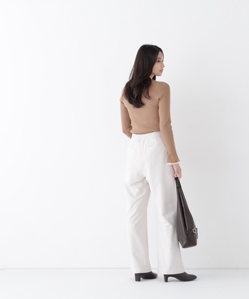 NATURAL BEAUTY BASIC(ナチュラルビューティーベーシック)の「シアーフレアカフスリブニット(ニット/セーター・レディース・ベージュ系その他/ピンク系その他2/オフホワイト/ブルー/ダークブラウン/チャコールグレー/ブラック・フリ-)」の18枚目の写真