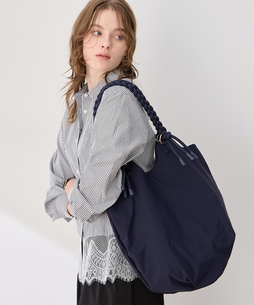 LE SOUK HOLIDAY(ルスークホリデー)の「編み込みハンドルナイロントートバッグ(トートバッグ・レディース・チャコールグレー/ネイビー/ダークブラウン・フリー)」の14枚目の写真
