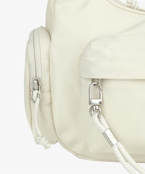 THE NORTH FACE(ザノースフェイス)の「TNF/WL-BONNEY HOBO BAG MINI-2(ショルダーバッグ・メンズ・ブラック/クリーム・FREE)」の9枚目の写真