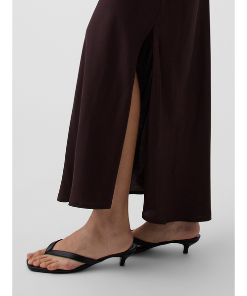 GAP(ギャップ)の「マキシスリップスカート(スカート・レディース・ブラウン/ブラック・XS/S/M/L/XXS)」の7枚目の写真