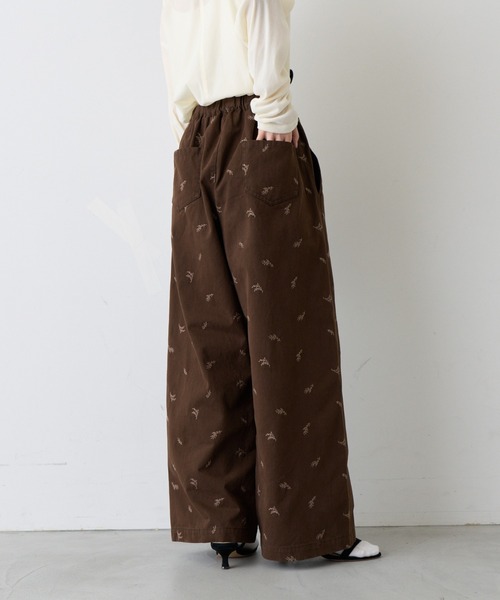 CIAOPANIC TYPY(チャオパニックティピー)の「∴リーフ刺繍ワイドイージーチノパンツ(Tシャツ/カットソー・レディース・カーキ/ベージュ/ブラウン・SMALL/MEDIUM/LARGE)」の5枚目の写真