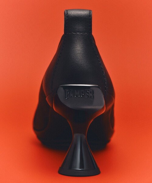 CAMPER（カンペール）の「[カンペール] RIGHT LEFT / カジュアルシューズ（パンプス・レディース・ブラック・23.5cm/23.0cm/24.0cm/25.0cm）」の2枚目の写真
