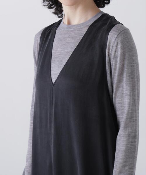 YLEVE（イレーヴ）の「YLEVE / FIBRILLATED SATIN A - LINE DRESS（ワンピース・レディース・グリーン系その他7/ブラック・1）」の11枚目の写真