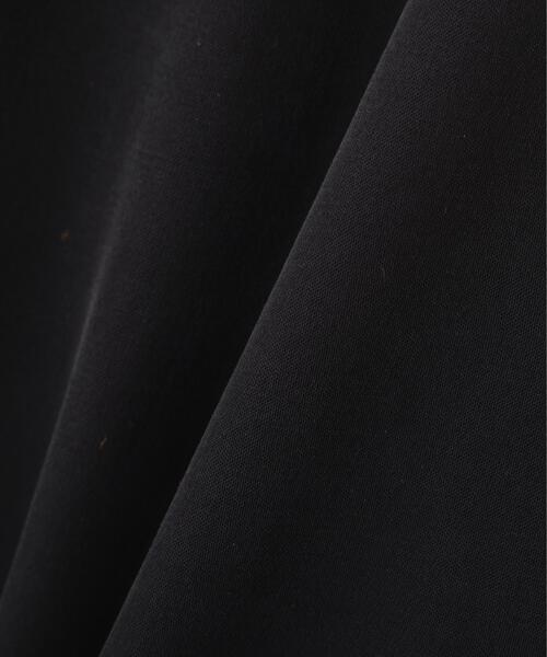 YLEVE（イレーヴ）の「YLEVE / FIBRILLATED SATIN A - LINE DRESS（ワンピース・レディース・グリーン系その他7/ブラック・1）」の6枚目の写真