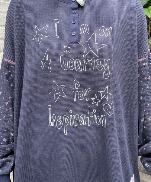 HELLO.SANFRANCISCO（ハローサンフランシスコ）の「【HELLO.SANFRANCISCO/ハローサンフランシスコ】花柄プリントワッフルヘンリーTEE（Tシャツ/カットソー・レディース・ネイビー/アイボリー・ONE SIZE）」の20枚目の写真