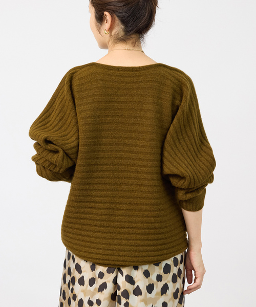 VERMEIL par iena（ヴェルメイユパーイエナ）の「Wool Yak Mix ドルマンニット（ニット/セーター・レディース・カーキ/ネイビー・FREE）」の8枚目の写真