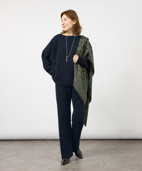 VERMEIL par iena（ヴェルメイユパーイエナ）の「Wool Yak Mix ドルマンニット（ニット/セーター・レディース・カーキ/ネイビー・FREE）」の10枚目の写真