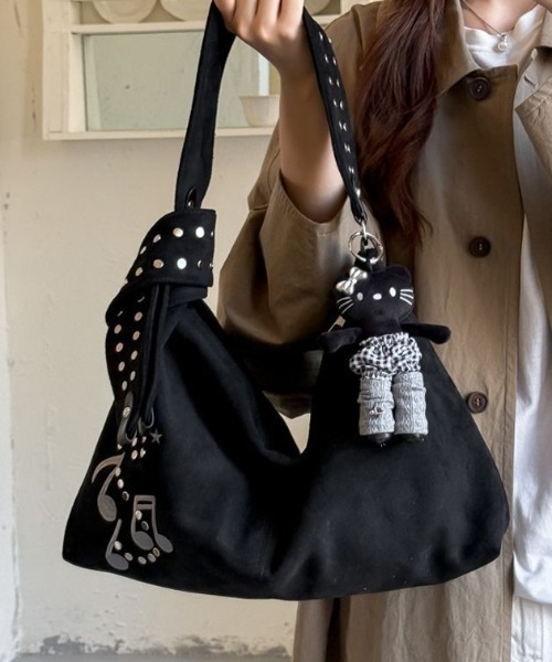 SHERU(シェル)の「音符刺繍 リベットショルダーバッグ Y2K ホーボーバッグ(ショルダーバッグ・レディース・ブラック・F)」の3枚目の写真