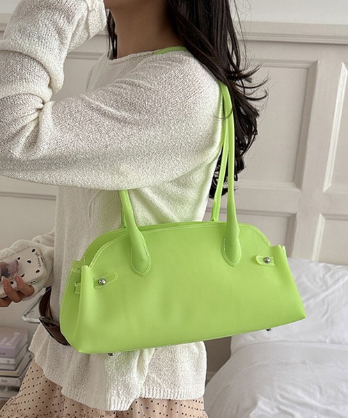 shyam inspiration(シャムインスピレーション)の「jelly bag/横長ジェリーバッグ(ショルダーバッグ・レディース・パープル/ピンク/イエロー/ブルー/グリーン・F)」の2枚目の写真