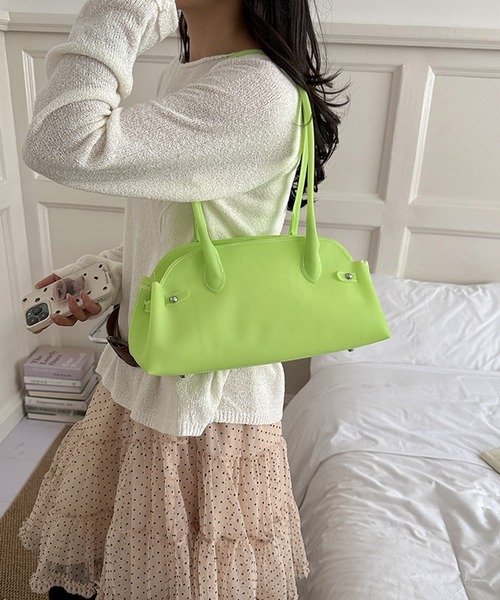 shyam inspiration(シャムインスピレーション)の「jelly bag/横長ジェリーバッグ(ショルダーバッグ・レディース・パープル/ピンク/イエロー/ブルー/グリーン・F)」の6枚目の写真