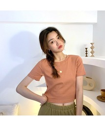 ショート丈トップス Tシャツ