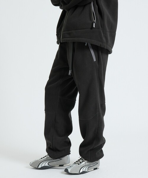 ABAHOUSE(アバハウス)の「【WILD THINGS / ワイルドシングス】BULKY FLEECE PANTS / バルキーフリースパンツ/ユニセックス(スウェットパンツ・メンズ・グレー/オレンジ系その他/ブラック・M/L)」の5枚目の写真