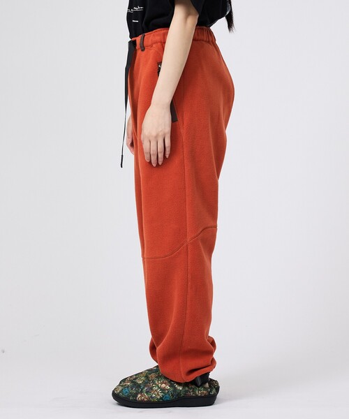 ABAHOUSE(アバハウス)の「【WILD THINGS / ワイルドシングス】BULKY FLEECE PANTS / バルキーフリースパンツ/ユニセックス(スウェットパンツ・メンズ・グレー/オレンジ系その他/ブラック・M/L)」の22枚目の写真