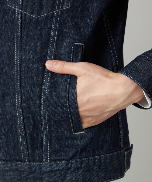 COMME CA MEN(コムサメン)の「セルビッチデニム トラッカータイプブルゾン(デニムジャケット・メンズ・ネイビー/ブラック・M/S/L)」の16枚目の写真