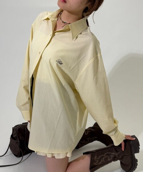 w closet（ダブルクローゼット）の「バックリボンストライプシャツ（シャツ/ブラウス・レディース・ブルー/アイボリー/イエロー・FREE）」の3枚目の写真