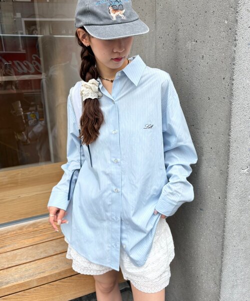 w closet（ダブルクローゼット）の「バックリボンストライプシャツ（シャツ/ブラウス・レディース・ブルー/アイボリー/イエロー・FREE）」の2枚目の写真