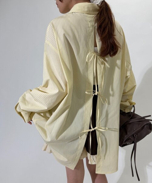w closet（ダブルクローゼット）の「バックリボンストライプシャツ（シャツ/ブラウス・レディース・ブルー/アイボリー/イエロー・FREE）」の18枚目の写真