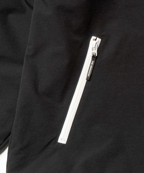 SWINGGGR(スウィンガー)の「THE SWINGGGR/ザ スウィンガー/STRETCH NYLON STAND ZIP TOP(その他アウター・メンズ・ブラック/グレー・2/3)」の8枚目の写真
