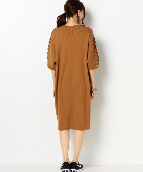 Another Edition(アナザーエディション)の「レースアップスリーブVネックワンピース/AEMBC レースUP SL V/N OP◆(ワンピース・レディース・マスタード/ネイビー・FREE)」の13枚目の写真