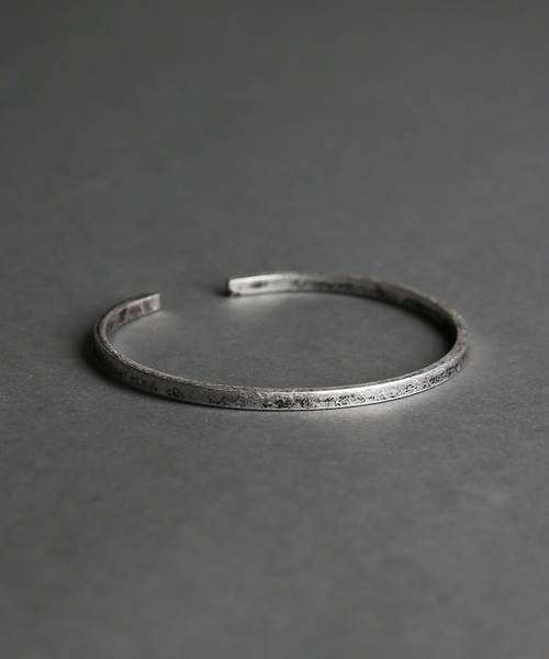 Rocky Monroe（ロッキーモンロー）の「ブラスシルバー/ゴールドバングル（バングル/リストバンド・メンズ・シルバー/ゴールド/アンティークシルバー/アンティークゴールド/シルバー系その他2/ゴールド系その他/シルバー系その他/ゴールド系その他4/ゴールド系その他3/シルバー系その他5/シルバー系その他3/ゴールド系その他2/G/O/D/L/A/I/Q/C/K/H/P/B/J/R/F/N/E/M/S/T/U・FREE）」の16枚目の写真