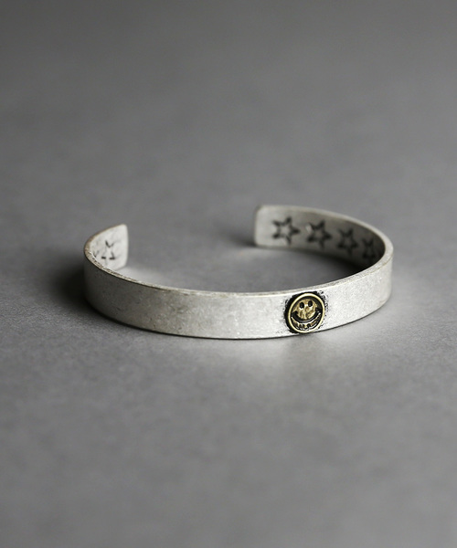 Rocky Monroe（ロッキーモンロー）の「ブラスシルバー/ゴールドバングル（バングル/リストバンド・メンズ・シルバー/ゴールド/アンティークシルバー/アンティークゴールド/シルバー系その他2/ゴールド系その他/シルバー系その他/ゴールド系その他4/ゴールド系その他3/シルバー系その他5/シルバー系その他3/ゴールド系その他2/G/O/D/L/A/I/Q/C/K/H/P/B/J/R/F/N/E/M/S/T/U・FREE）」の18枚目の写真