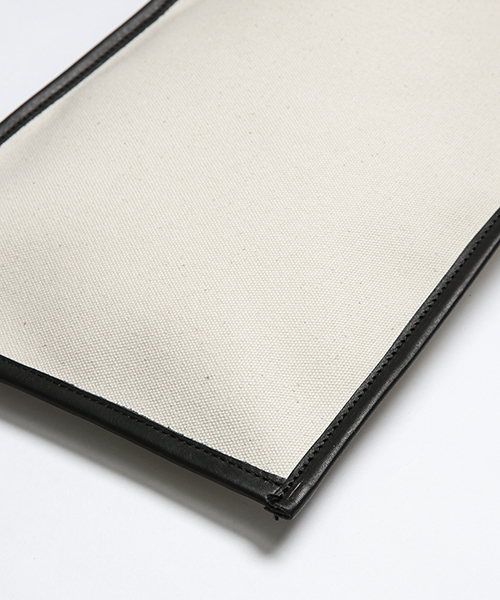 20/80（テゥエンティーエイティー）の「【20/80】トゥエンティーエイティー/ CANVAS #6 FRAME BAG WITH LEATHER STRAP（トートバッグ・レディース・ブラック×ブラック/ホワイト×ブラック/ホワイト・FREE）」の7枚目の写真