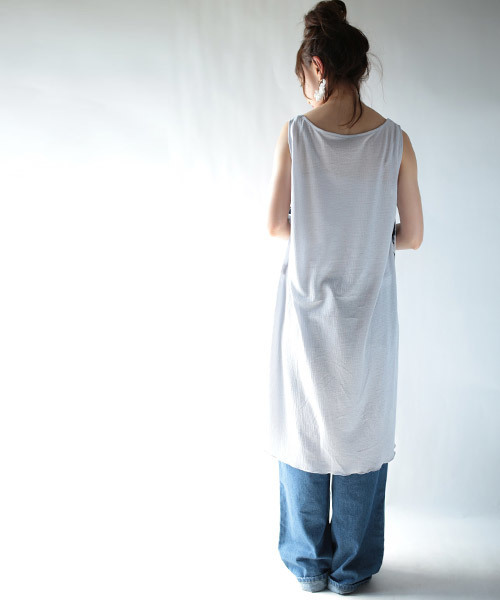 antiqua（アンティカ）の「花柄デザインノースリーブ（タンクトップ・レディース・ネイビー・FREE）」の5枚目の写真