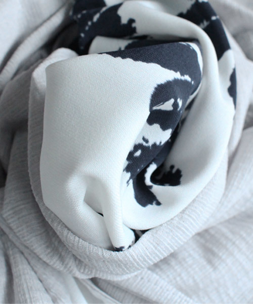 antiqua（アンティカ）の「花柄デザインノースリーブ（タンクトップ・レディース・ネイビー・FREE）」の7枚目の写真