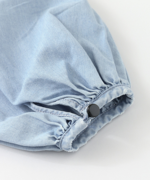 URBAN RESEARCH DOORS（アーバンリサーチドアーズ）の「ライトデニムギャザースリーブワンピース（ワンピース・レディース・ライトインディゴブルー/インディゴブルー・ONE）」の14枚目の写真