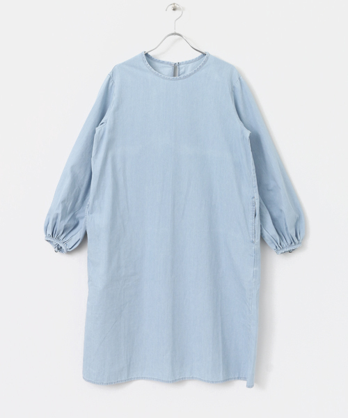 URBAN RESEARCH DOORS（アーバンリサーチドアーズ）の「ライトデニムギャザースリーブワンピース（ワンピース・レディース・ライトインディゴブルー/インディゴブルー・ONE）」の21枚目の写真