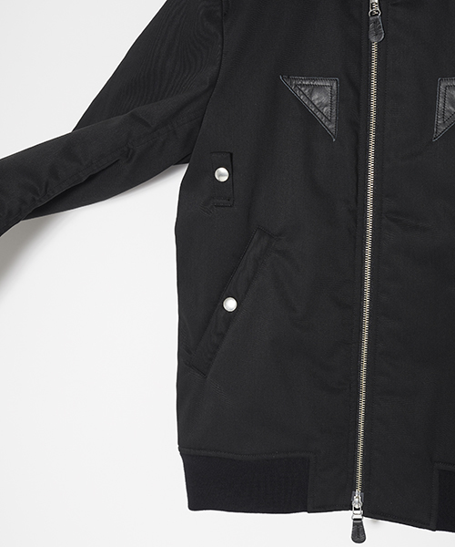wjk black（ﾀﾞﾌﾞﾙｼﾞｪｲｹｲﾌﾞﾗｯｸ）の「【wjk black】≪STUDIOUS限定≫B-15ボアカラーフライトジャケット（ブルゾン・メンズ・ブラック/カーキ・3/1/2）」の6枚目の写真