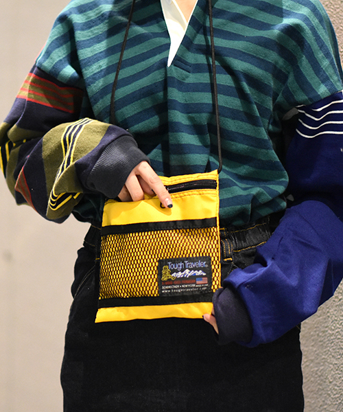 Tough Traveler（タフトラベラー）の「2018SS【Tough Traveler / タフトラベラー】Large Pouch with Mesh Pocket（ショルダーバッグ・レディース・バーガンディー/レッド/イエロー/ロイヤルブルー/シルバー/カーキブラウン/ブラック/オリーブ・FREE）」の6枚目の写真