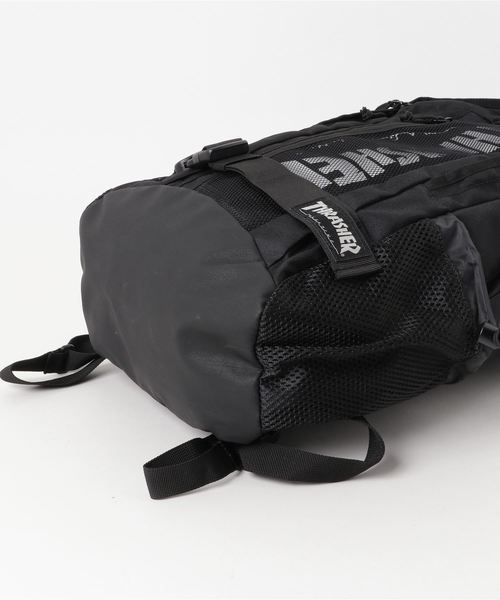 THRASHER（スラッシャー）の「THRASHER バックパック（バックパック/リュック・メンズ・ブラック×ホワイト/ブラック×レッド・FREE）」の3枚目の写真