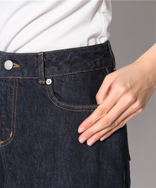 URBAN RESEARCH DOORS WOMENS(アーバンリサーチ ドアーズ ウィメンズ)の「DOORS デニムスカート(デニムスカート・レディース・ライトブルー/ダークブルー・38/36)」の7枚目の写真