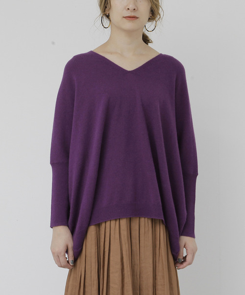 Liesse(リエス)の「ウールカシミヤ変形ビッグプルオーバーニット(ニット/セーター・レディース・パープル/オフホワイト/ベージュ系その他/ブルー系その他/ダークネイビー・FREE)」の17枚目の写真