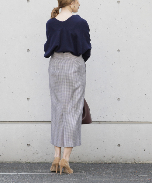 Liesse(リエス)の「ウールカシミヤ変形ビッグプルオーバーニット(ニット/セーター・レディース・パープル/オフホワイト/ベージュ系その他/ブルー系その他/ダークネイビー・FREE)」の15枚目の写真